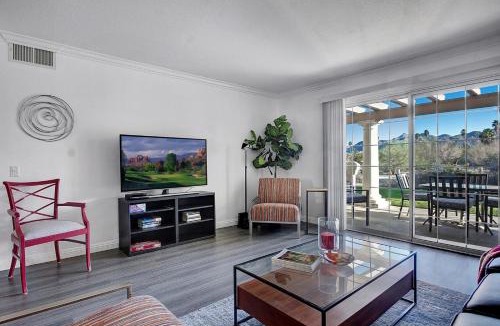 Palm Springs Apartment | Our Mesquite-Refreshed 1st floor nature preserve & mtn view condo!