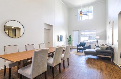 Marina del Rey Apartment | Outstanding Townhouse with 4BDR & 2 BTH in Marina Del Rey