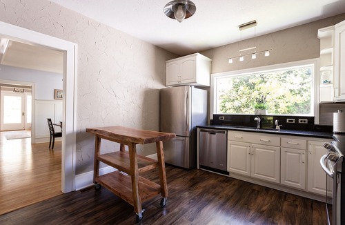 Overlook House | Overlook Victorian Mansion 5 Bedroom 10 Guests