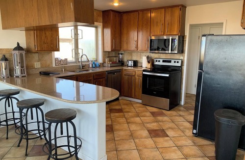Grayland House | Pacific Dreams Beach House- Beach front! Gorgeous views! Meticulously sanitized!