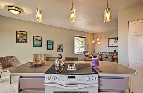 Coos Bay House | Pacific Ocean View! Chic Coos Bay Home