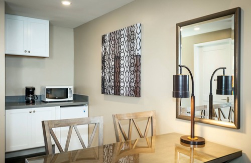 North Pacific Beach Hotel | Pacific Shores Inn on Pacific Beach