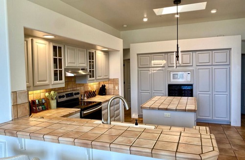 Sedona House | Palisades Sanctuary, Heated Saltwater Pool & Spa, Panoramic Views, Large Decks