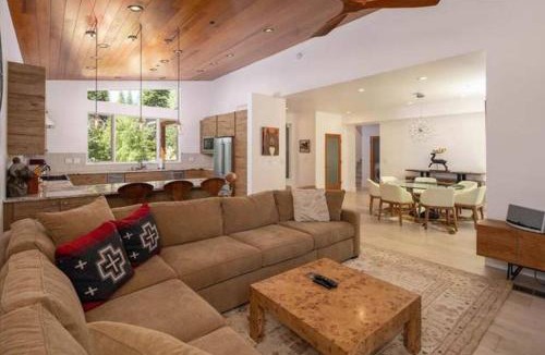 Olympic Valley House | Palisades Tahoe Mountain Oasis