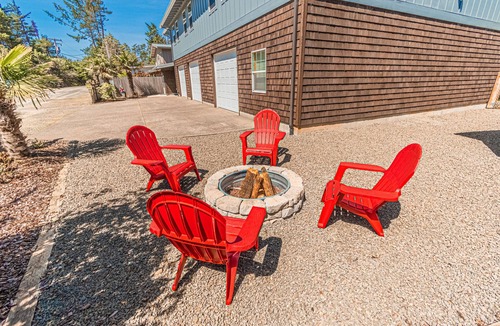 Tierra Del Mar House | Palms at the Beach