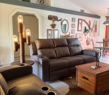 Lake Havasu City House | Palo Verde Paradise, Open Skies & Room for Toys
