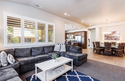 Santa Clara House | Paradise Village at Zion 28: Private Hot Tub, Outdoor firepit, and Community Pool