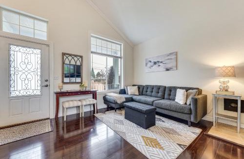 South End House | Patio Oasis! Contemporary Tacoma Hideout