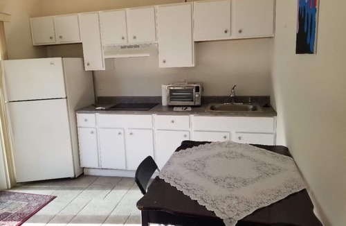 Los Angeles County House | Peaceful 1-bedroom house with AC in charming Los Angeles
