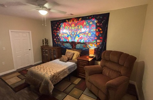 Victorville House | Peaceful Casita