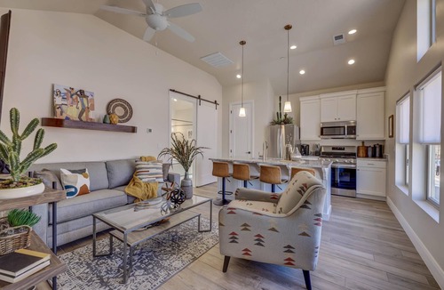 St. George Cottage | Peaceful | Clean | Get-a-way! | Sunsets and Palms Casita