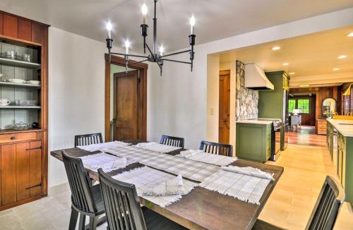 Carver House | Peaceful + Elegant Cottage w/Riverside View