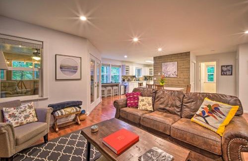 Warnick House | Peaceful Forest Retreat by Mt. Baker Slopes!