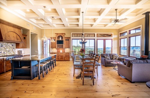 Temecula House | Peaceful Luxury Ranch Retreat