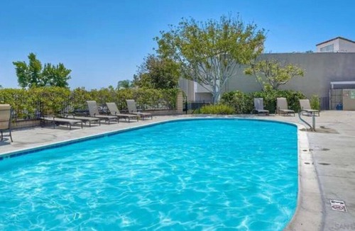 Serra Mesa Condo | Peaceful upper unit condo w/ high ceilings and private balcony