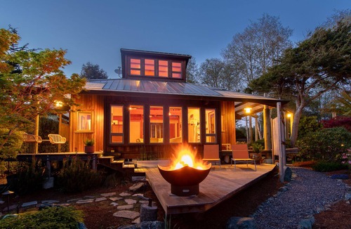 Inglenook Cottage | Peaceful Zen Jewel Sanctuary