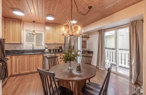 Sugarloaf Cabin | Peak Pursuit | Jacuzzi, Game Room, Sauna, Cent AC!