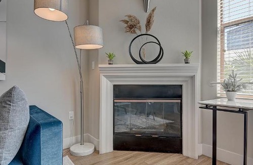 Westwood Apartment | Penthouse One Bedroom Garden View Condo by UCLA