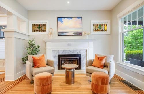 East Queen Anne House | Perch - Hilltop Gem