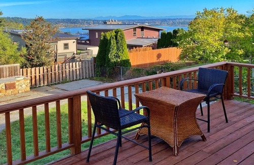 Lake Forest Park House | Perch - LFP View Home: Cozy 4BR Home, Lake Washington View Deck, Backyard
