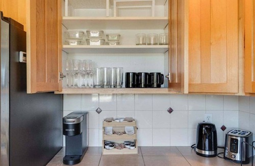 North Queen Anne House | Perch - Walk to Lake Union! Spacious 3BR/3.5BA w/Garage