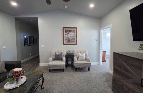 Washington Fields Apartment | Perfect 1-bedroom apartment with AC in adorable Washington