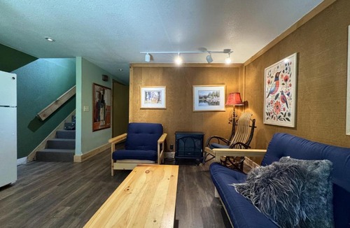 Bear Valley Apartment | Pet-Friendly Condo with Patio - Creekside 83 condo