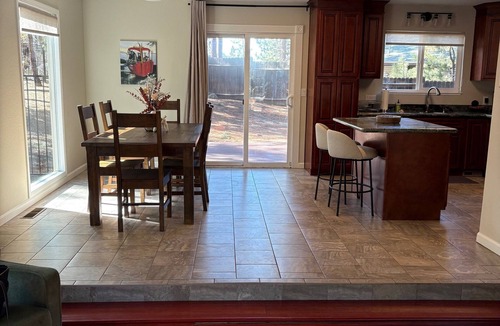 Acworth House | Pet friendly home near Heavenly with central air conditioning