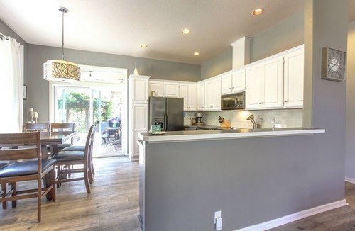 Springfield House | Pet-Friendly Home w/Yard, 2 Mi to Autzen Stadium