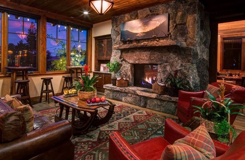 Tahoe Vista Cabin | Pet Friendly One Bedroom