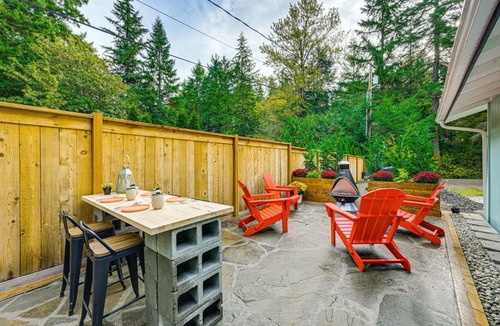 East Olympia Apartment | Pet-Friendly Studio w/Fire Pit in Olympia!
