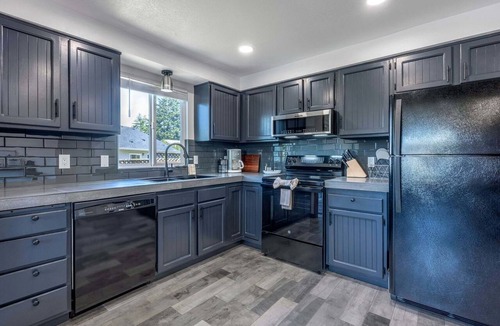 Cascade Locks House | Pet-Friendly Vacation House Near Columbia River Gorge, Oregon