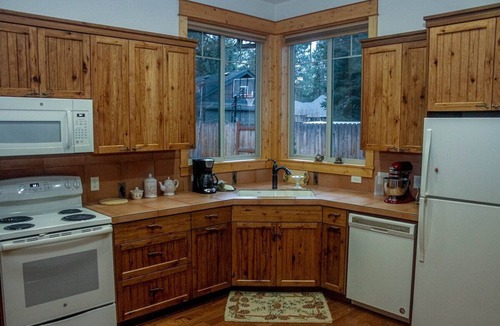 Sisters House | Pine Grove Home in Sisters