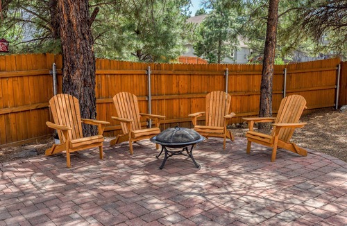 Ponderosa Trails House | Pine Mountain Trail | Pool Table | Dog & Family Fun in Flagstaff