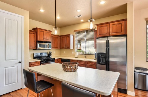 Ponderosa Trails House | Pine Mountain Trail Pool Table Dog Family Fun in Flagstaff