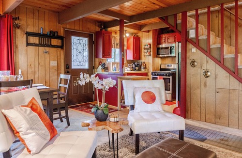 Long Barn Cabin | Pinecrest Hideaway! Cozy cabin near Dodge Ridge Ski Resort and Pinecrest Lake