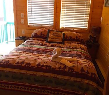 Lincoln Acres Resort | Pio Pico Camping Resort Studio Cabin 7