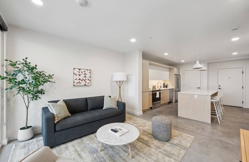 Rio Grande Apartment | Placemakr Salt Lake City Downtown, Apartments by Hilton