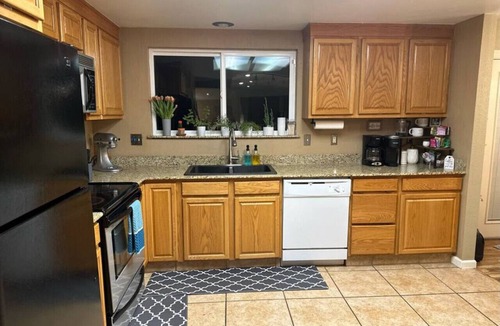Kennewick House | Playtime Paradise! Pool, Video Game Room, Pets OK!