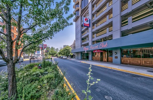 Downtown Reno Hotel | Plaza Resort Club Reno