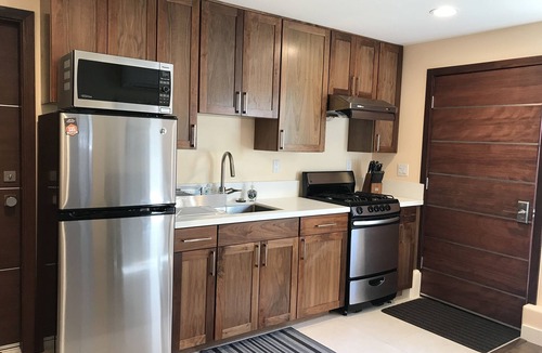 Roseville - Fleet Ridge House | Point Loma retreat - 4 blocks to the Bay