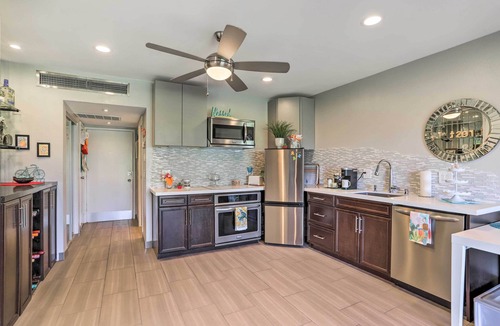 Palm Desert Apartment | Pool & Hot Tub Access: Palm Desert Studio Condo