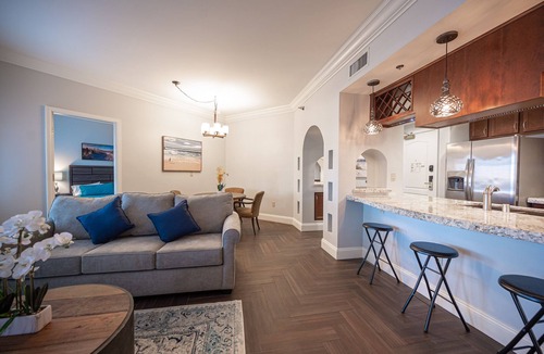 South Shore Apartment | Pool-side 2 Bedroom Viera condo!