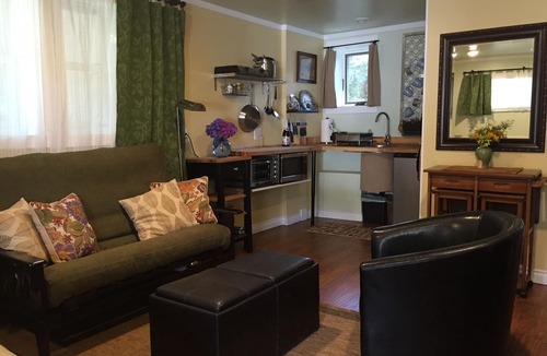 Irvington Apartment | Portland's Award Winning Most Talked About, Well-kept Secret