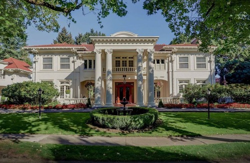 Irvington Bed & Breakfast | Portland's White House Bed & Breakfast - The Franklin & Eleanor Room