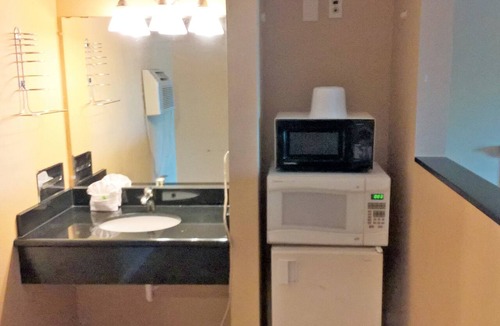 Madison South Hotel | Portland Value Inn