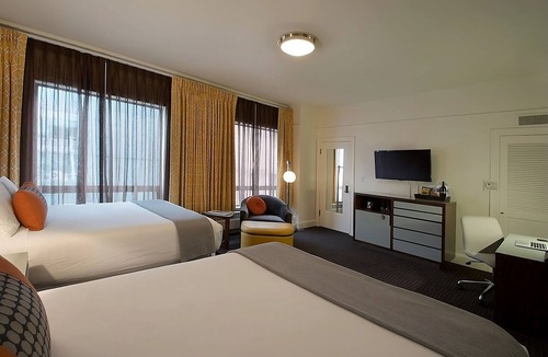 Downtown Portland Hotel | Premium Two Double Beds