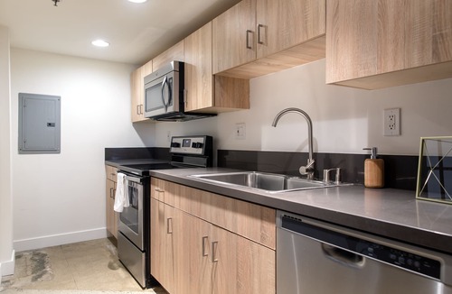 Downtown Los Angeles Apartment | Prime area of Beautiful Arts District with the top Restaurants around