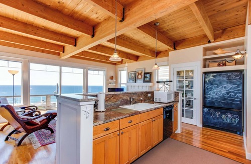 Lincoln City House | Pristine Home with Stunning Views Short Walk to Beach Right in Town