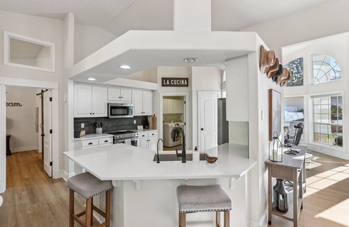 Ridgefield House | Private 4-bedroom house close to I5 freeway.